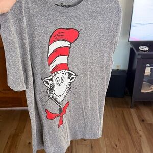 Dr. Seuss Gray and Red T-Shirt Medium